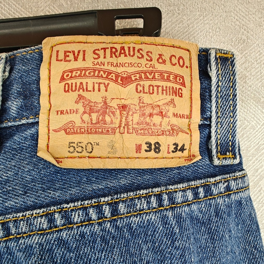 Levi 550 Jeans Mens 38x34 "36x32.5 Actual" Blue Relaxed Fit Tapered Leg Denim - Picture 4 of 11